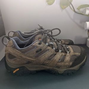 8.5 Women's Merrell Hiking Shoes